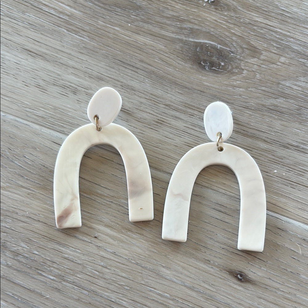Cream Arch Earrings